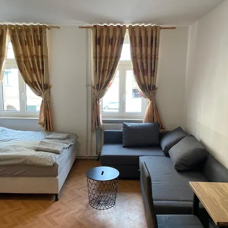 Apartment Leipzig בית הארחה 3*
