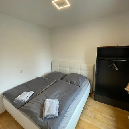 Apartment Leipzig 3* لبسيا